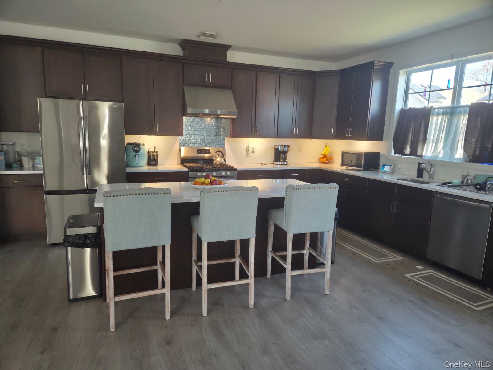 #5 photo, 9 Lilac Lane, Ridge , NY 11961