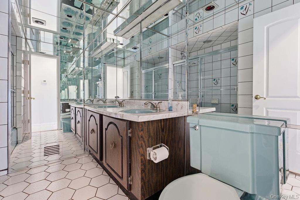 #17 photo, 163-15 84th Street, Howard Beach , NY 11414