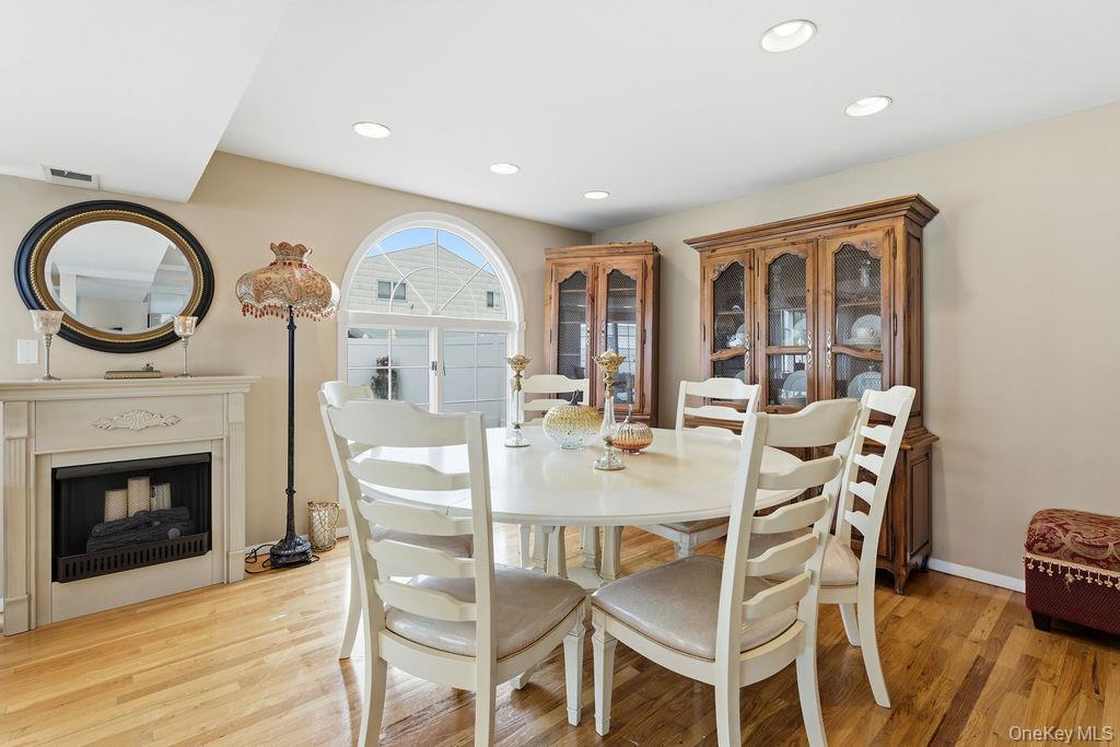 #5 photo, 163-15 84th Street, Howard Beach , NY 11414