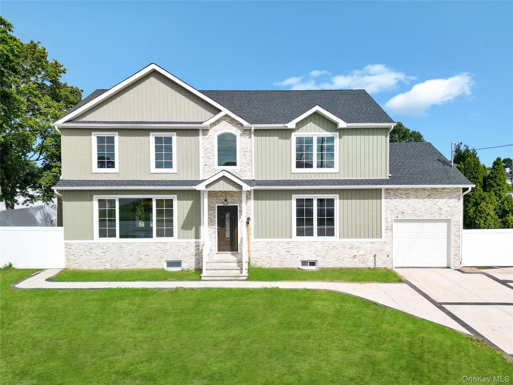 #1 photo, 123 Cayuga Avenue, Deer Park , NY 11729