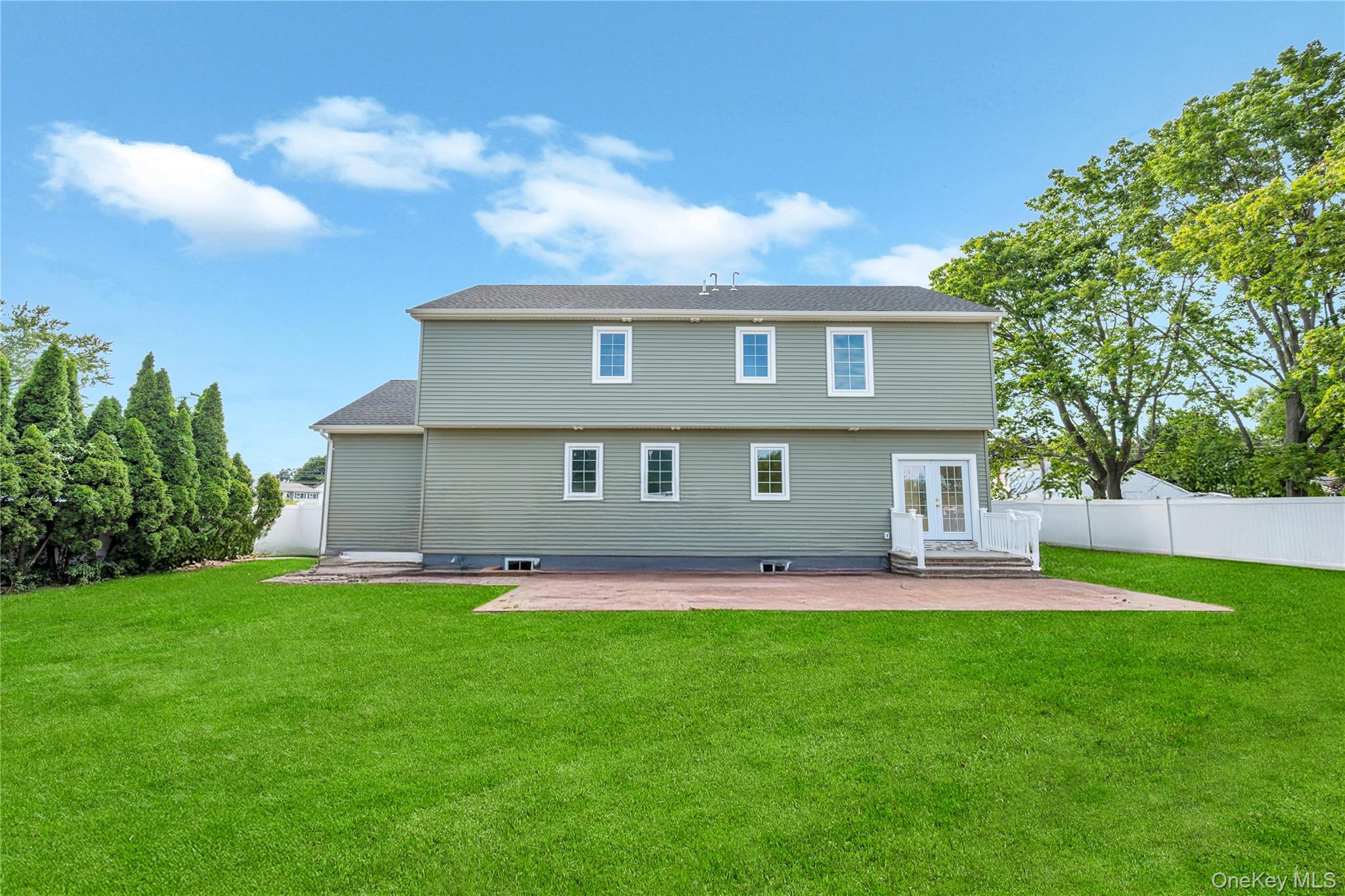 #3 photo, 123 Cayuga Avenue, Deer Park , NY 11729