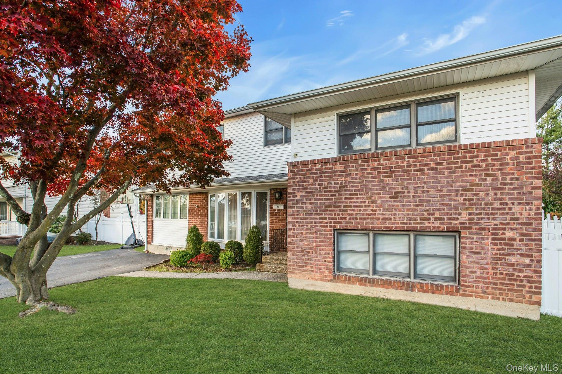 #3 photo, 22 Schuyler Drive, Commack , NY 11725