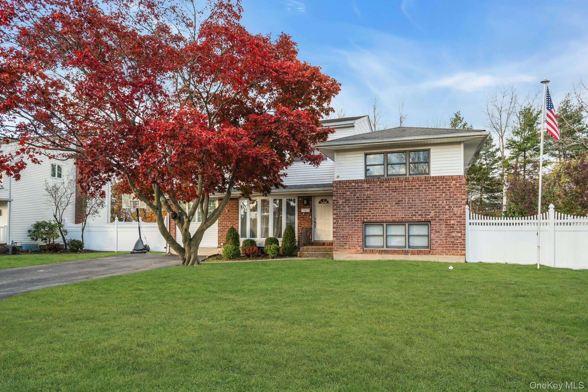 #5 photo, 22 Schuyler Drive, Commack , NY 11725