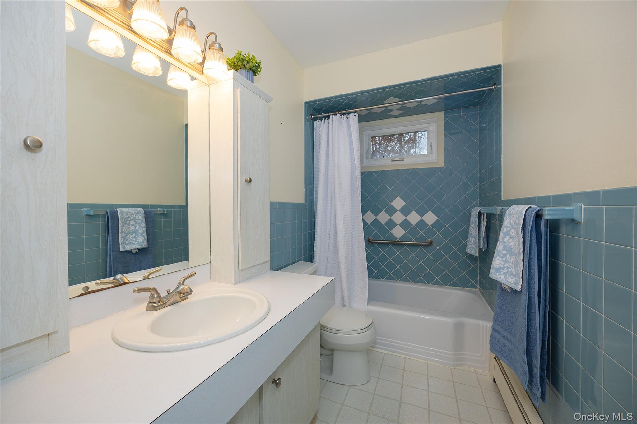 #15 photo, 13 Chestnut Street, Red Hook , NY 12571