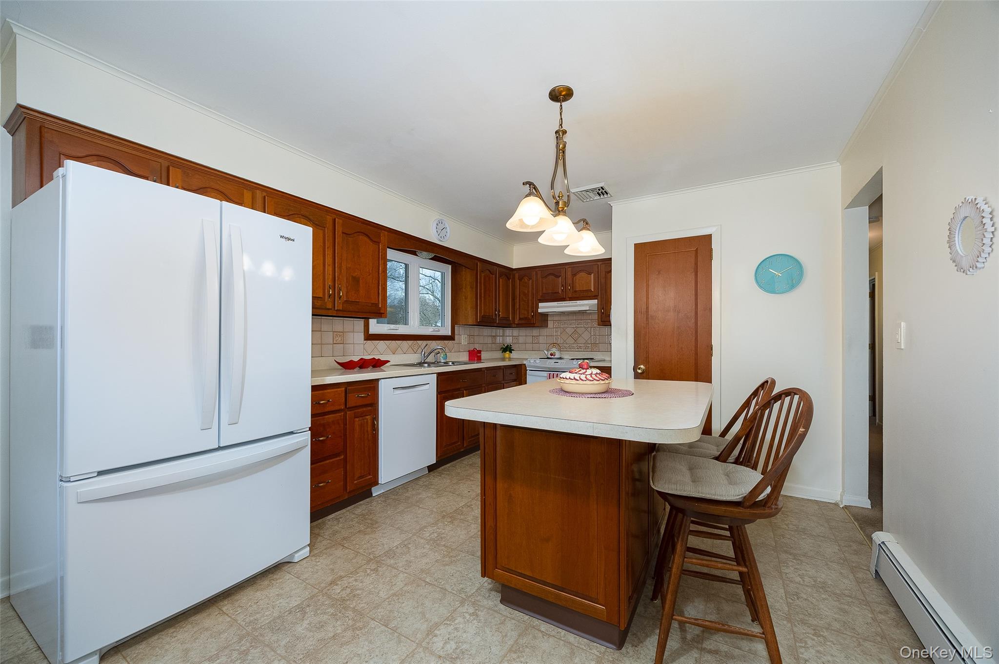 #7 photo, 13 Chestnut Street, Red Hook , NY 12571