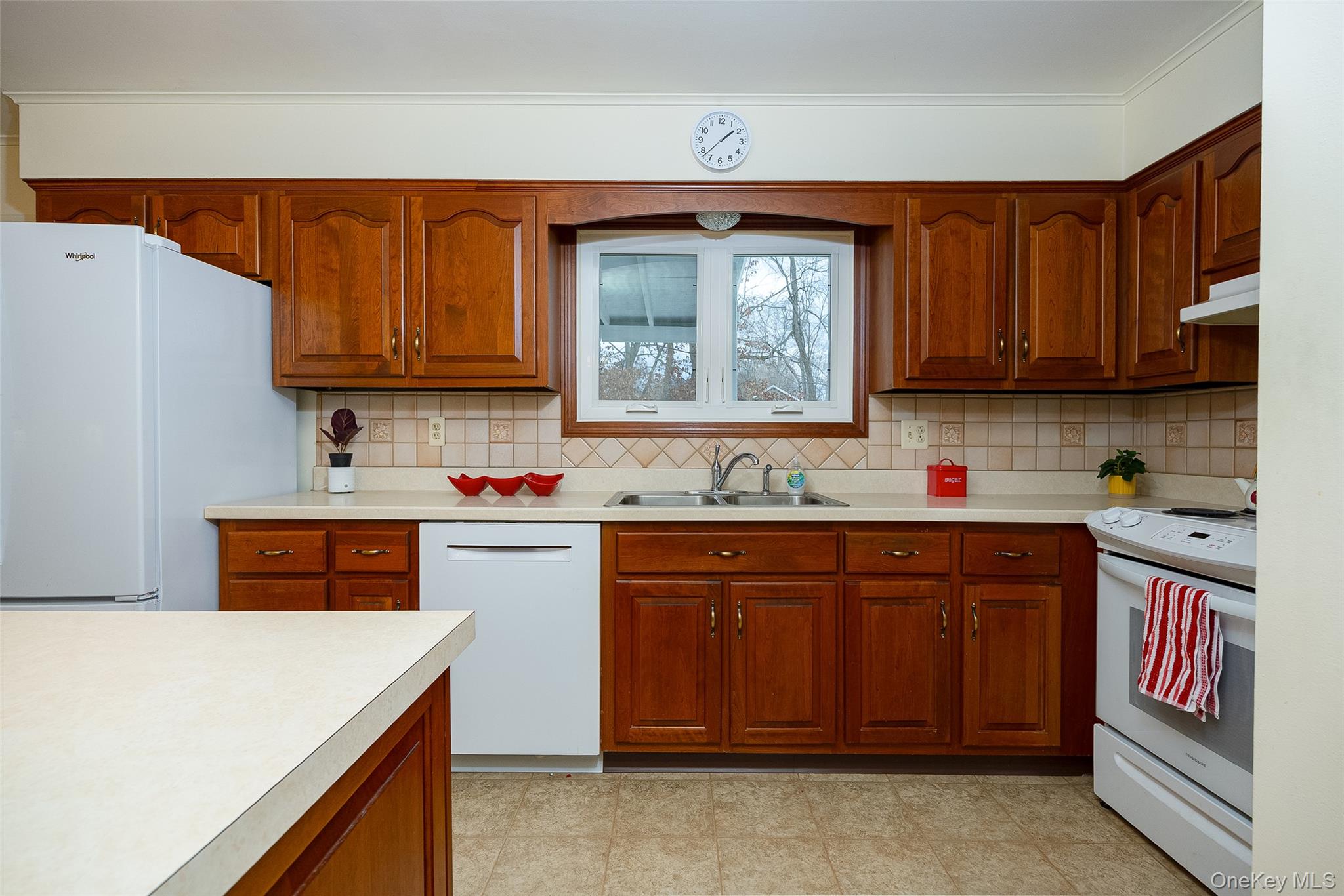 #9 photo, 13 Chestnut Street, Red Hook , NY 12571