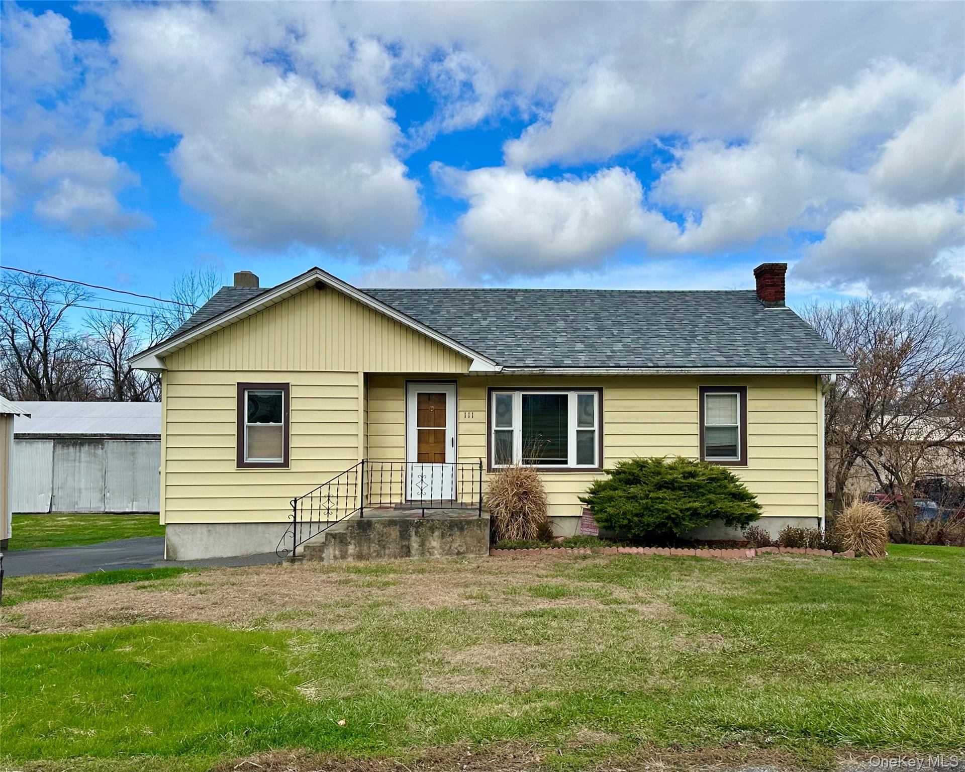 #1 photo, 111 Round Hill Road, Florida , NY 10921