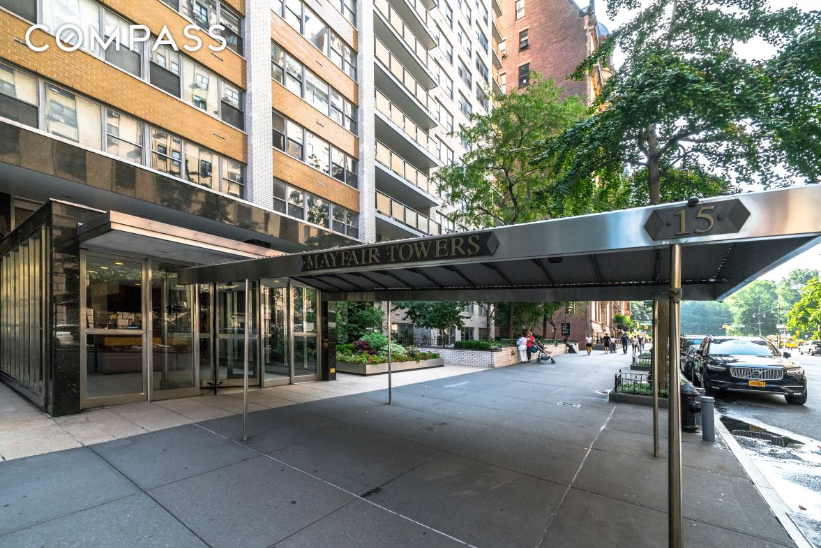 #15 photo, 15 W 72nd Street, Upper West Side , NY 10023