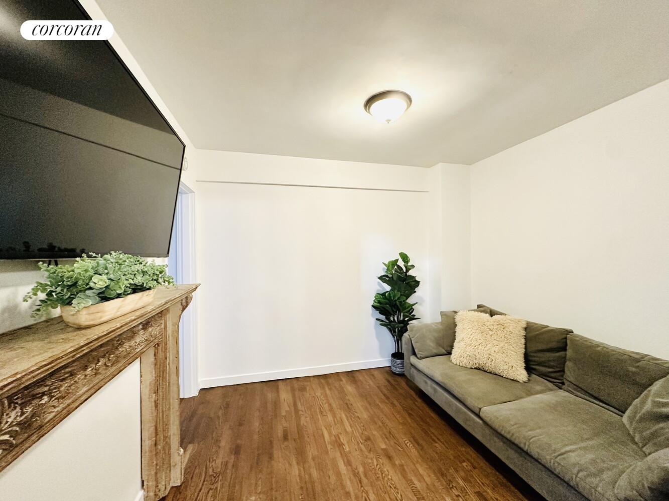 #1 photo, Woodside, Woodside , NY 11377