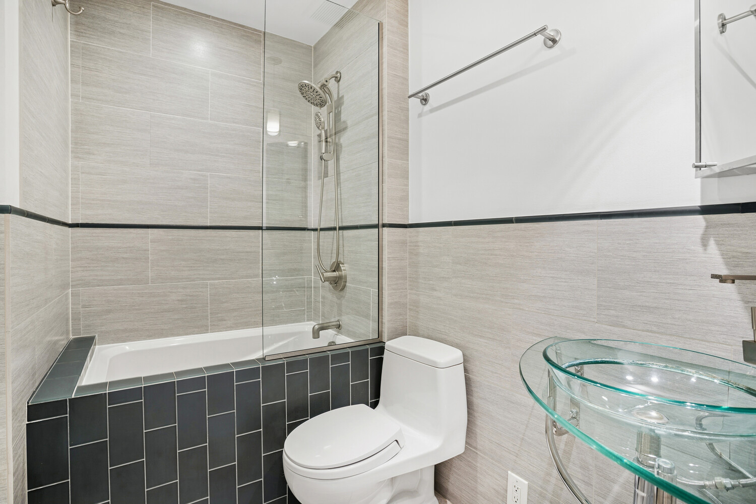 #6 photo, 1 1ST Place, Carroll Gardens , NY 11231