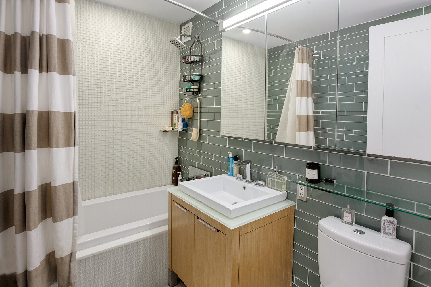 #7 photo, 34 N 7TH Street, Williamsburg,North , NY 11249