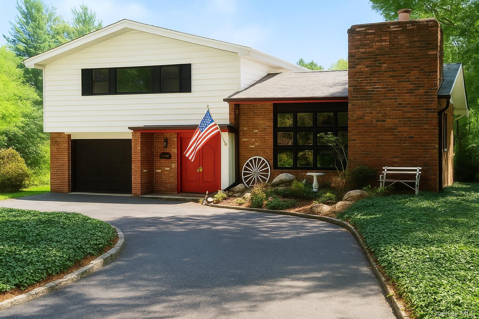 #1 photo, 256 Schenck Avenue, Great Neck , NY 11021