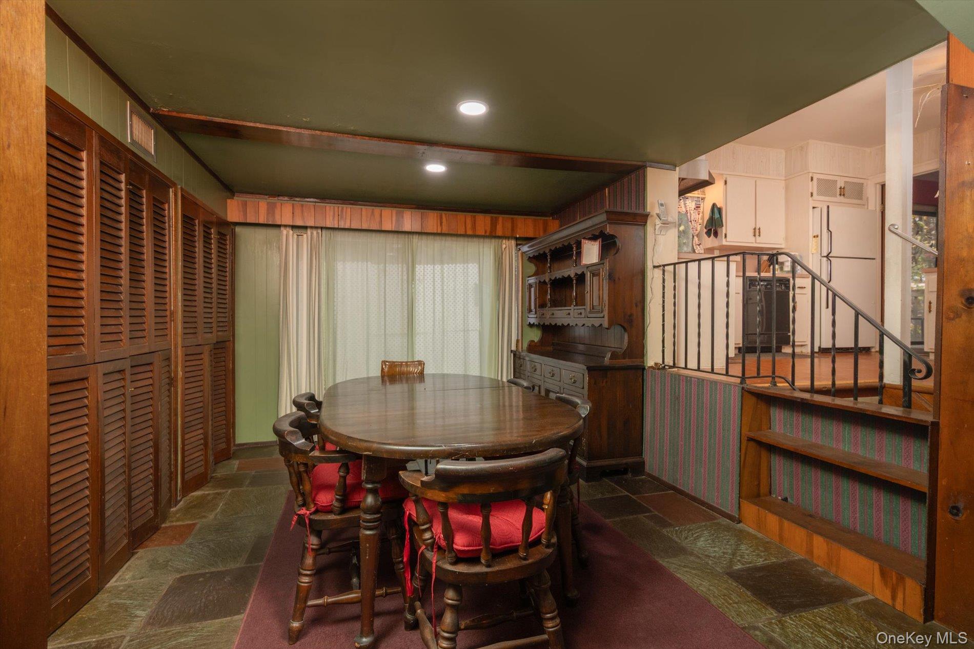 #7 photo, 256 Schenck Avenue, Great Neck , NY 11021