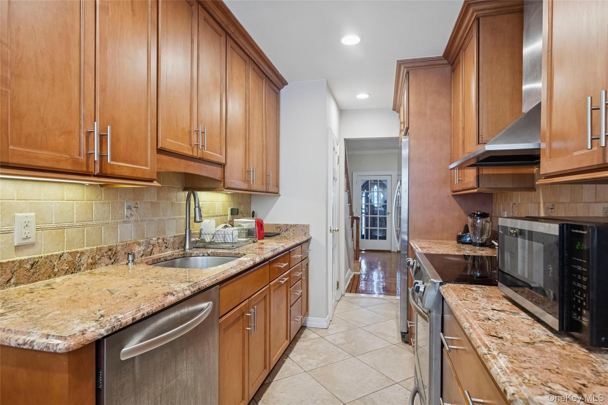 #19 photo, 131-18 226th Street, Laurelton , NY 11413