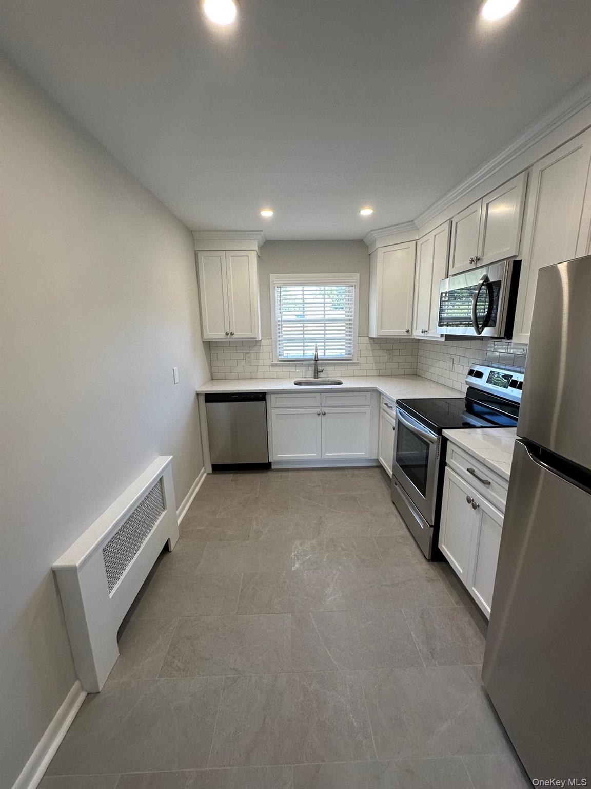 #5 photo, 56 Carley Avenue, Huntington , NY 11743