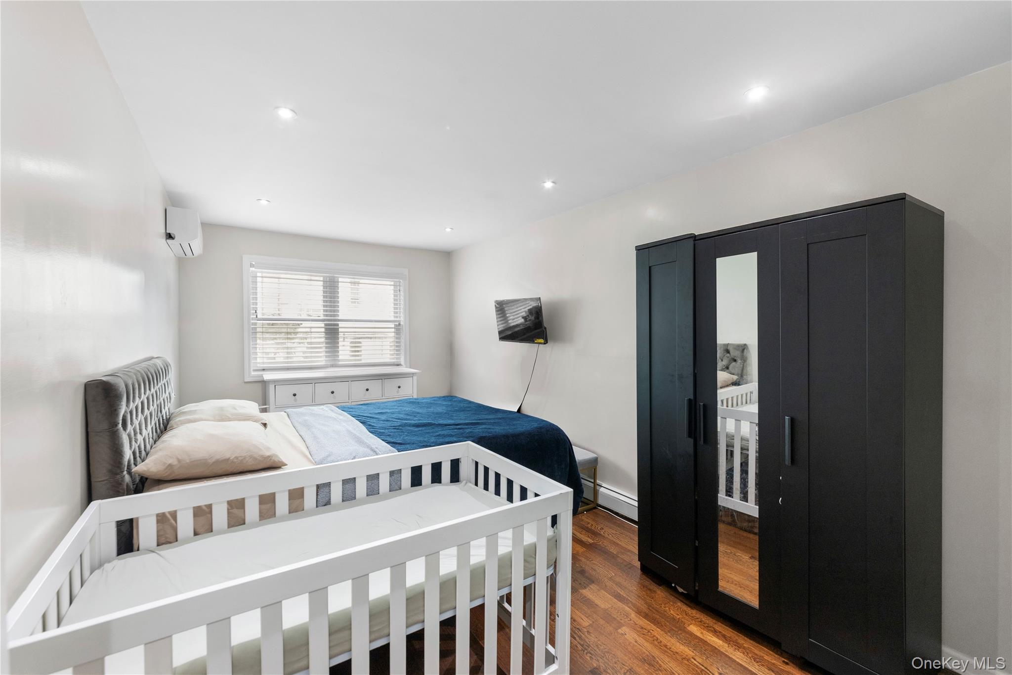 #4 photo, 455 E 93rd Street, Brooklyn , NY 11212