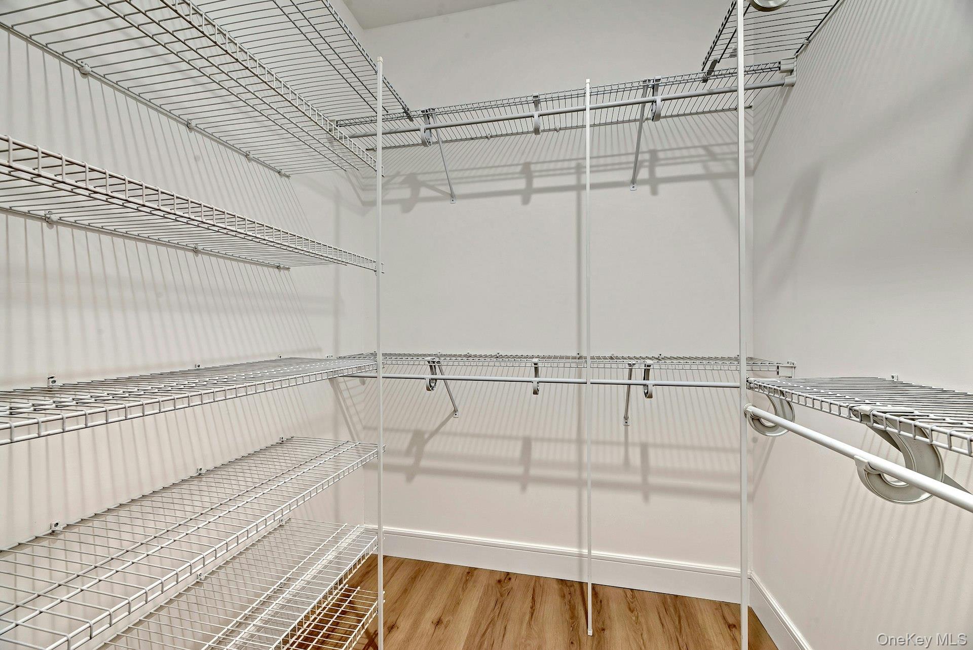 #17 photo, 509 Oak Bluff Court, Moriches , NY 11955