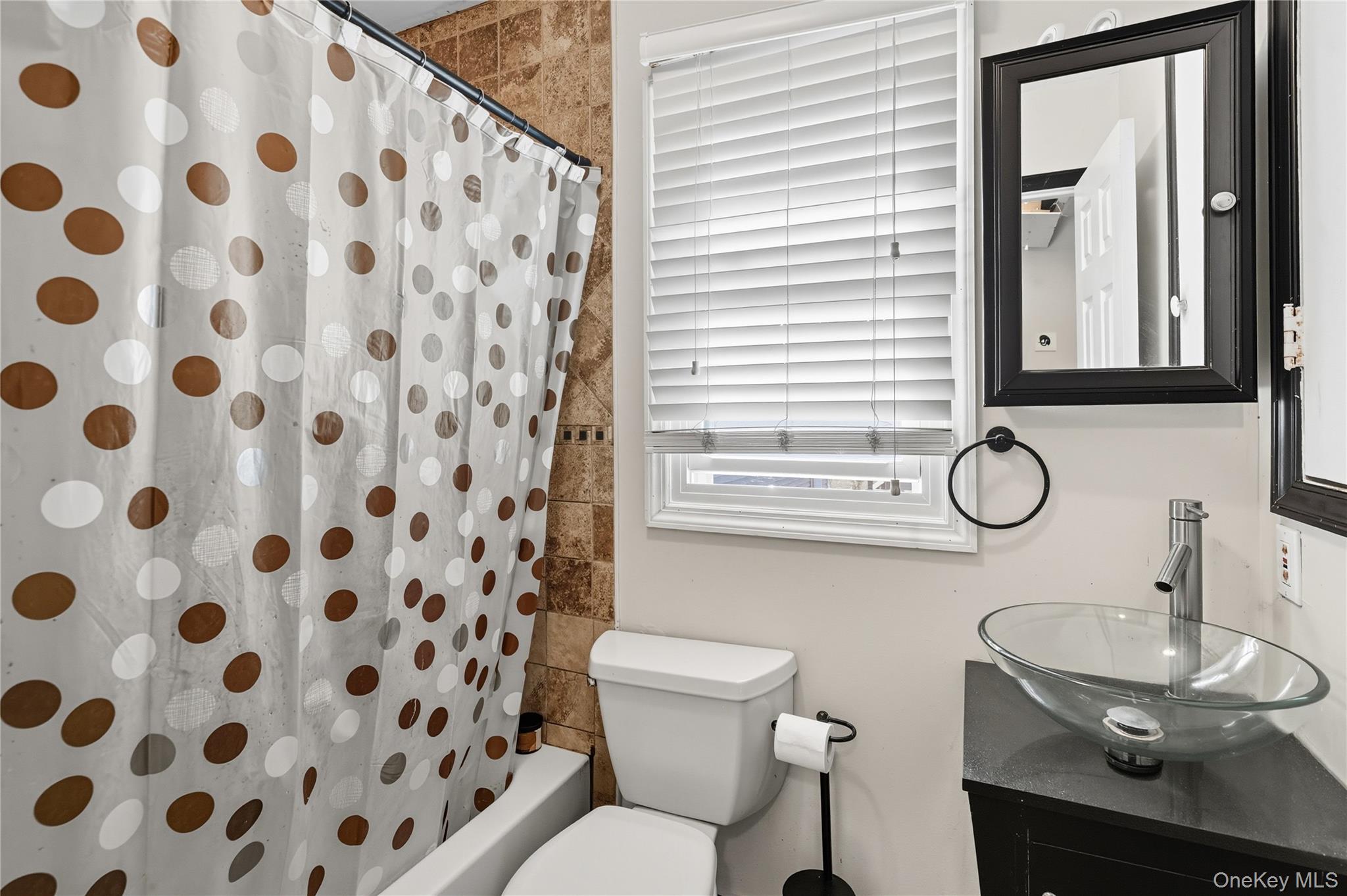 #14 photo, 131 S 5th Street, Bethpage , NY 11714