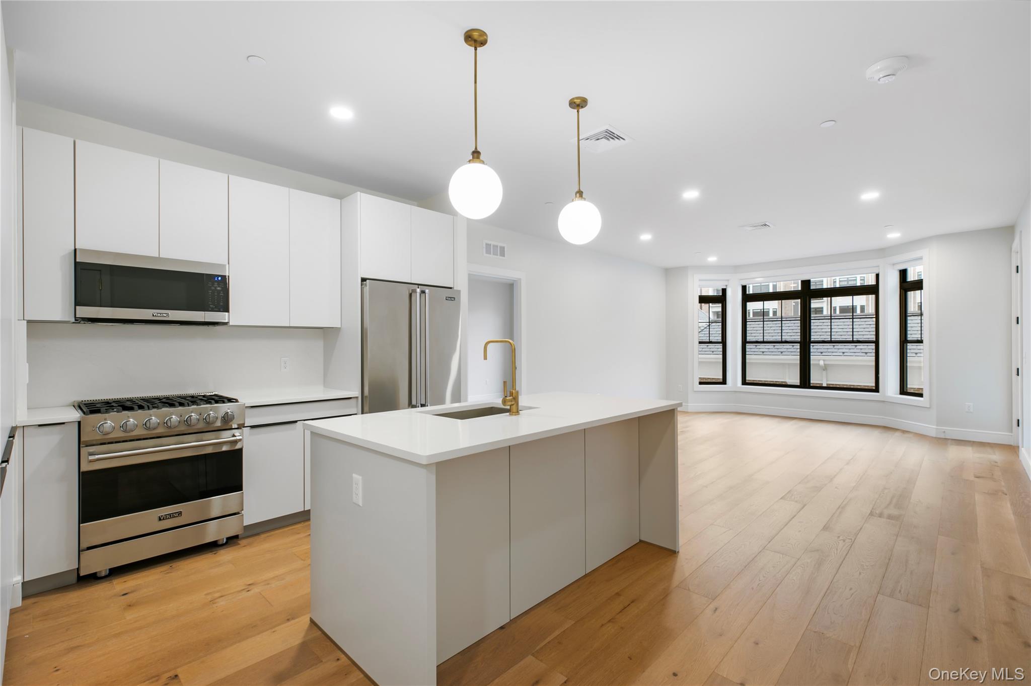 #3 photo, 695 Merrick Avenue, Westbury , NY 11590