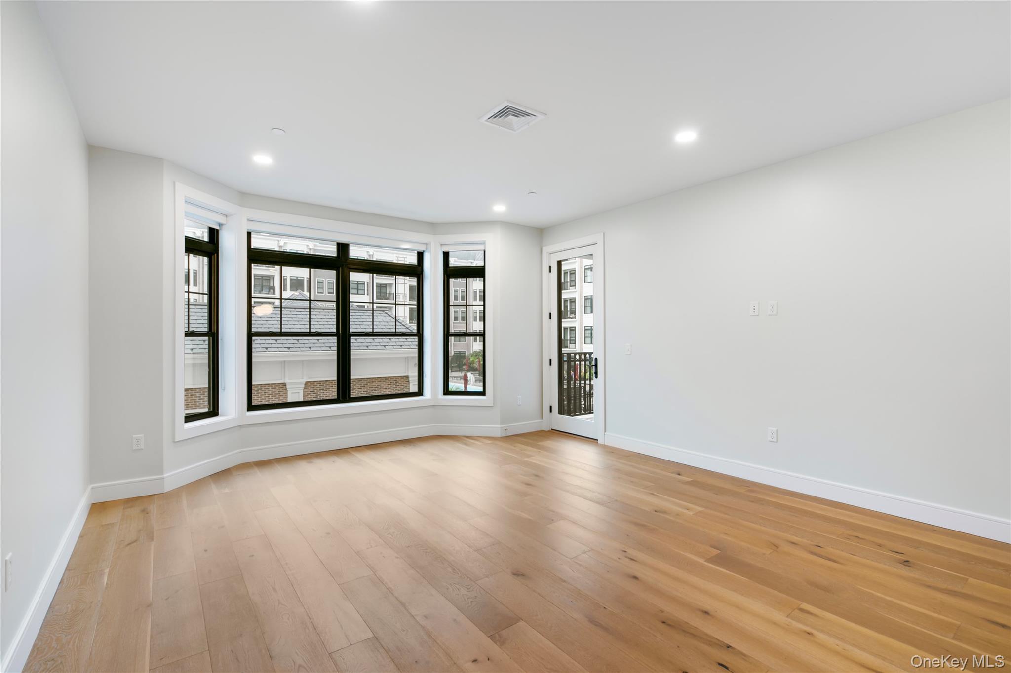 #5 photo, 695 Merrick Avenue, Westbury , NY 11590