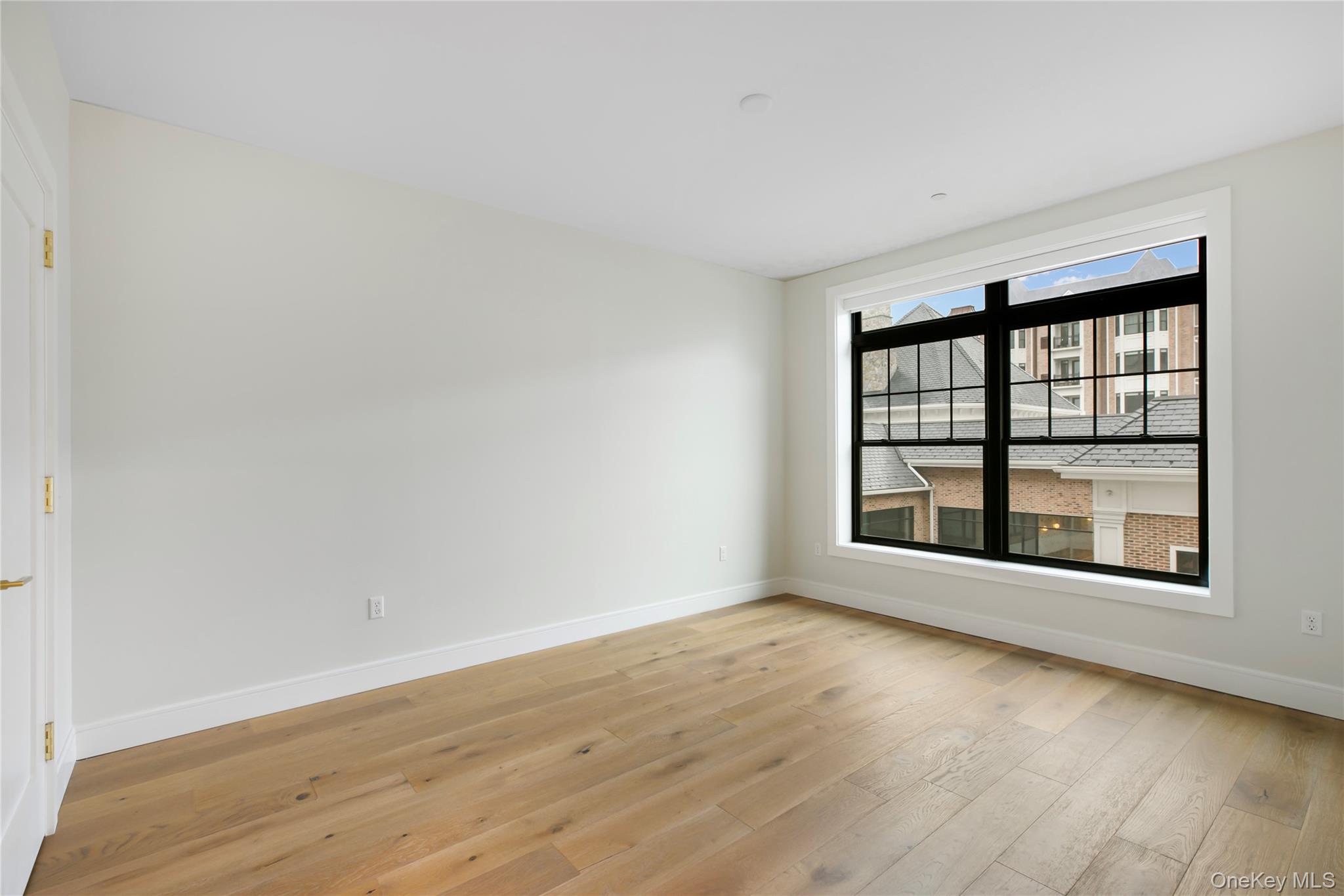 #6 photo, 695 Merrick Avenue, Westbury , NY 11590