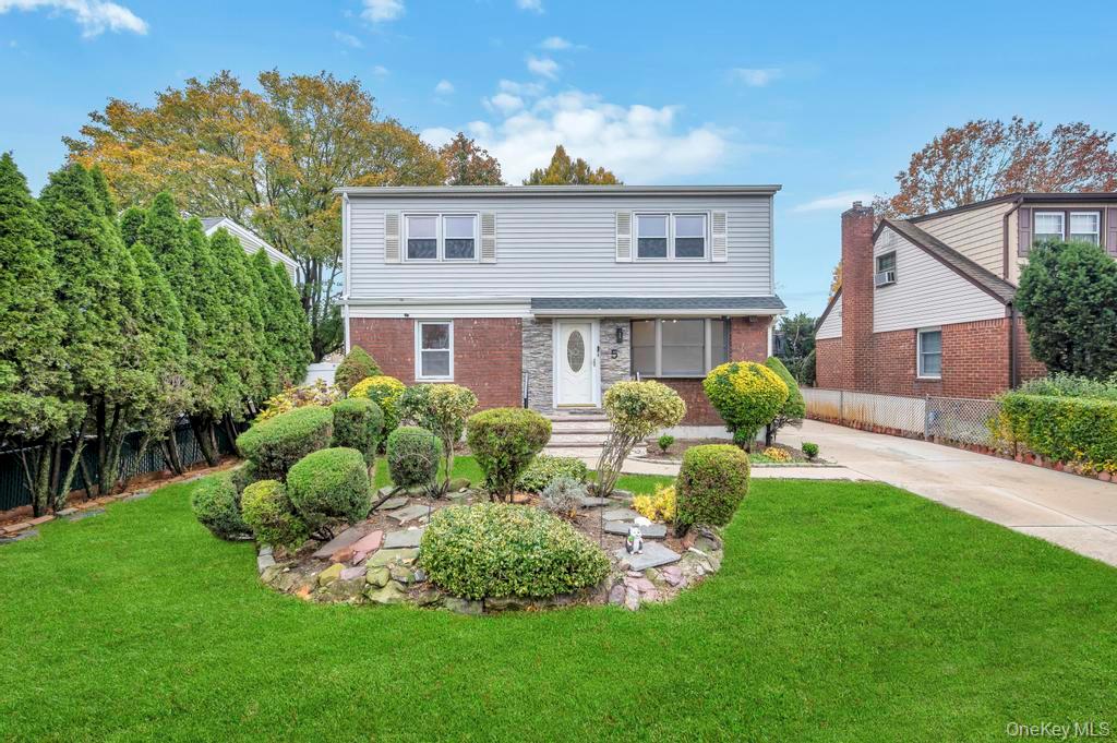 #19 photo, 5 Edward Avenue, Hicksville , NY 11801