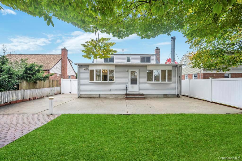 #3 photo, 5 Edward Avenue, Hicksville , NY 11801