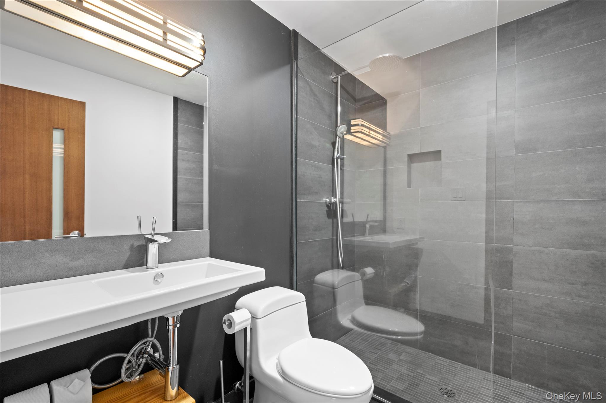 #13 photo, 23 Scrimshaw Lane, Amagansett , NY 11930