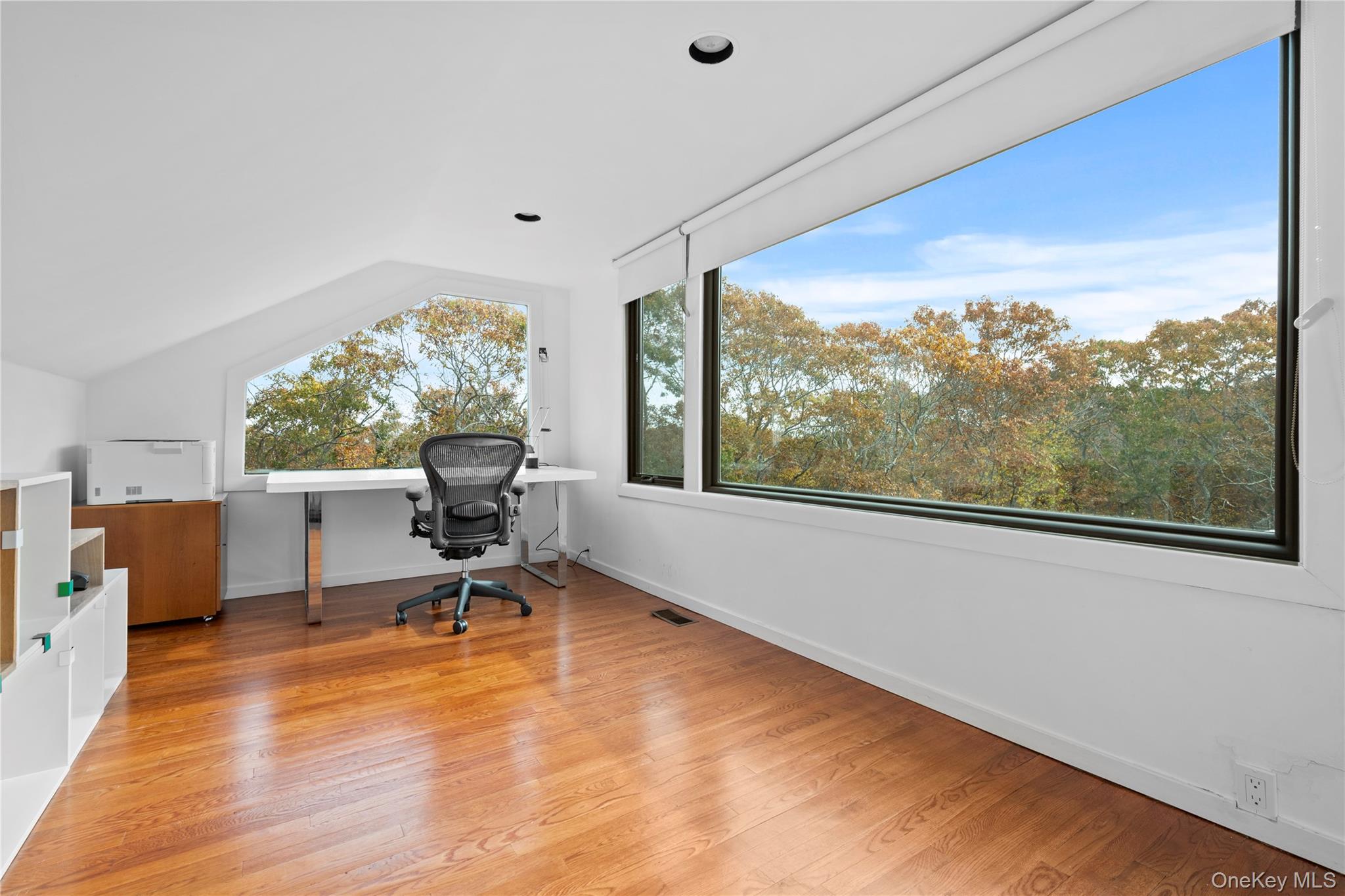 #19 photo, 23 Scrimshaw Lane, Amagansett , NY 11930