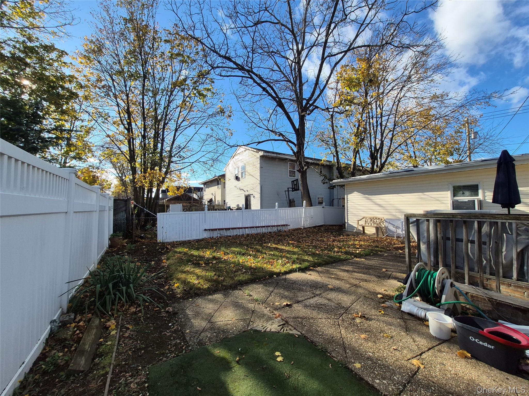 #14 photo, 172 Argyle Avenue, Uniondale , NY 11553