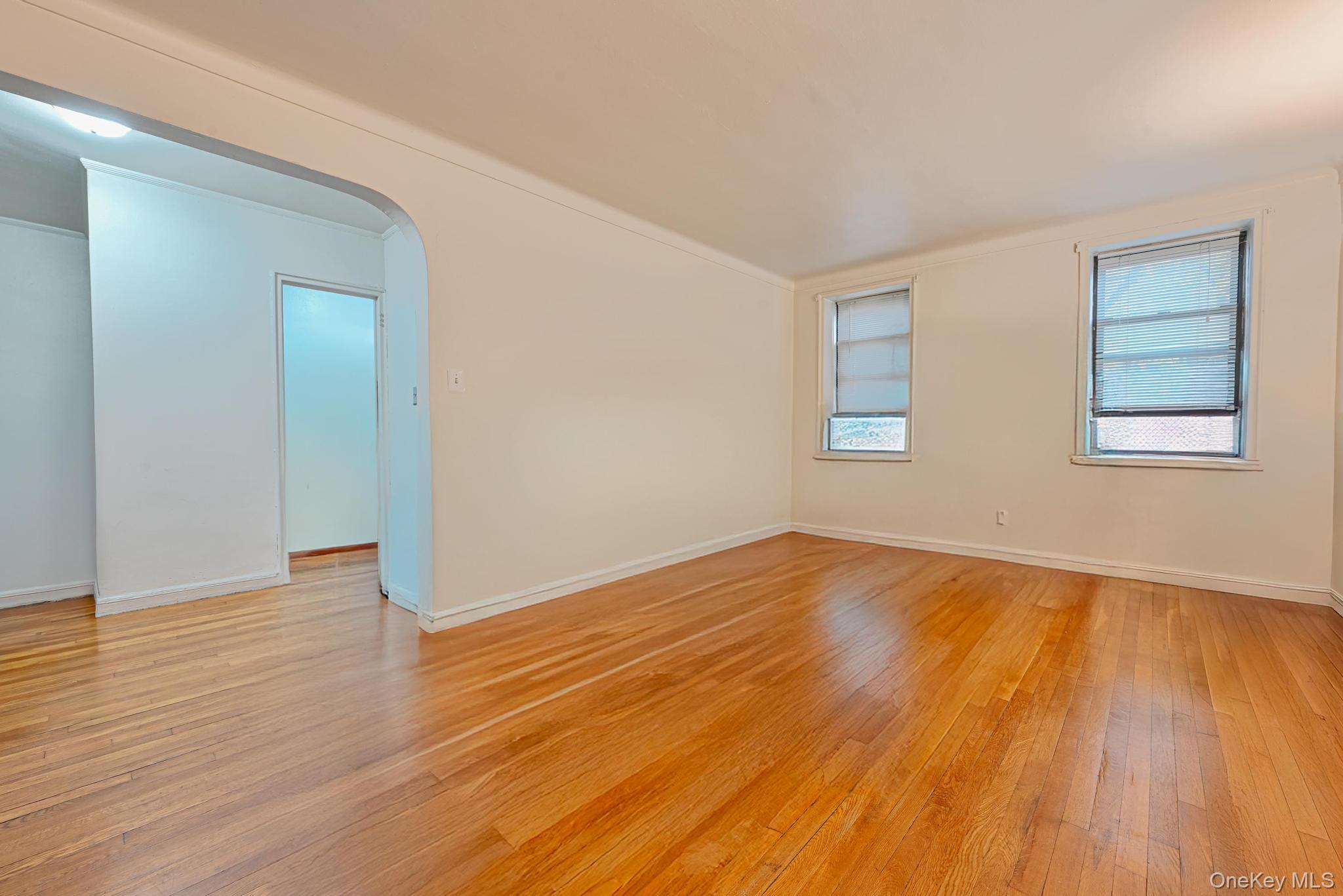 #6 photo, 139-06 Pershing Crescent, Briarwood , NY 11435