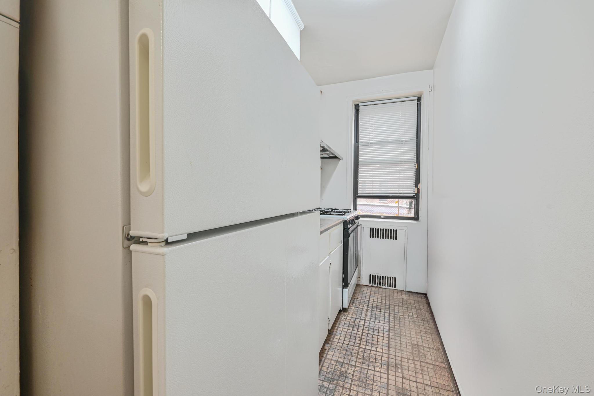 #9 photo, 139-06 Pershing Crescent, Briarwood , NY 11435