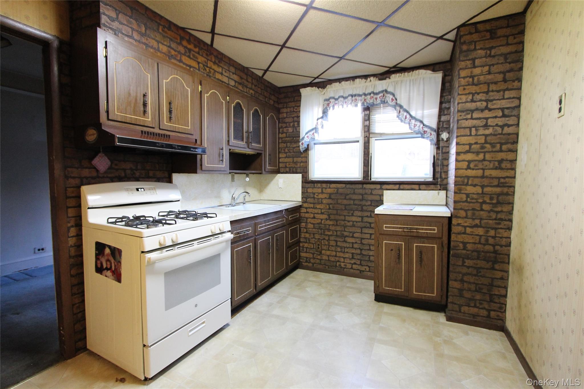 #12 photo, 61-54 56th Avenue, Maspeth , NY 11378