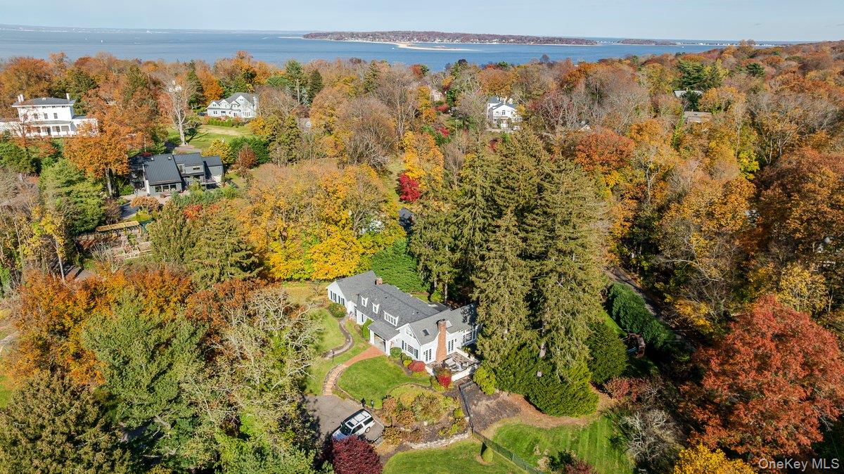 #1 photo, 5 Kanes Lane, Huntington Bay , NY 11743