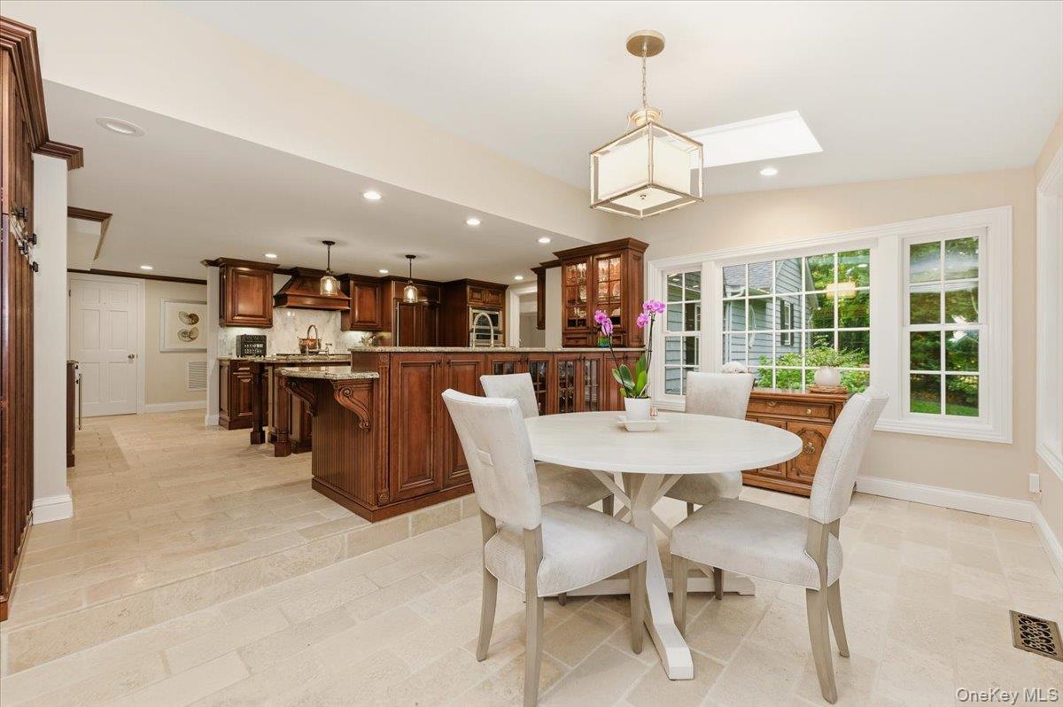 #11 photo, 5 Kanes Lane, Huntington Bay , NY 11743