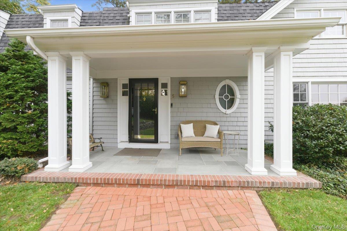 #4 photo, 5 Kanes Lane, Huntington Bay , NY 11743