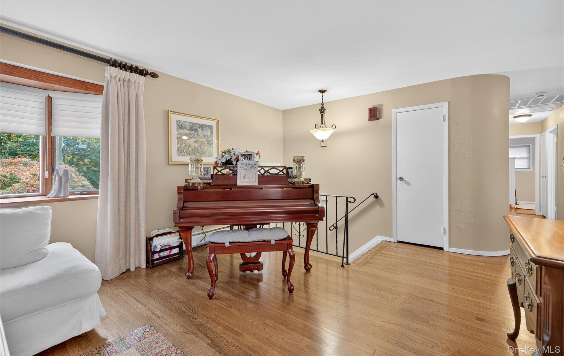 #10 photo, 15 Duke Place, Glen Cove , NY 11542