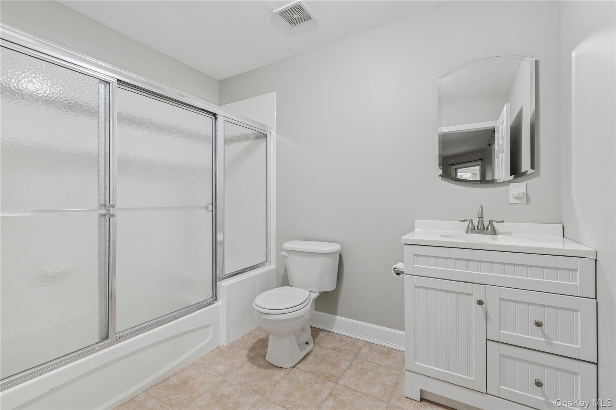 #13 photo, 706 Willow Pond Drive, Riverhead , NY 11901