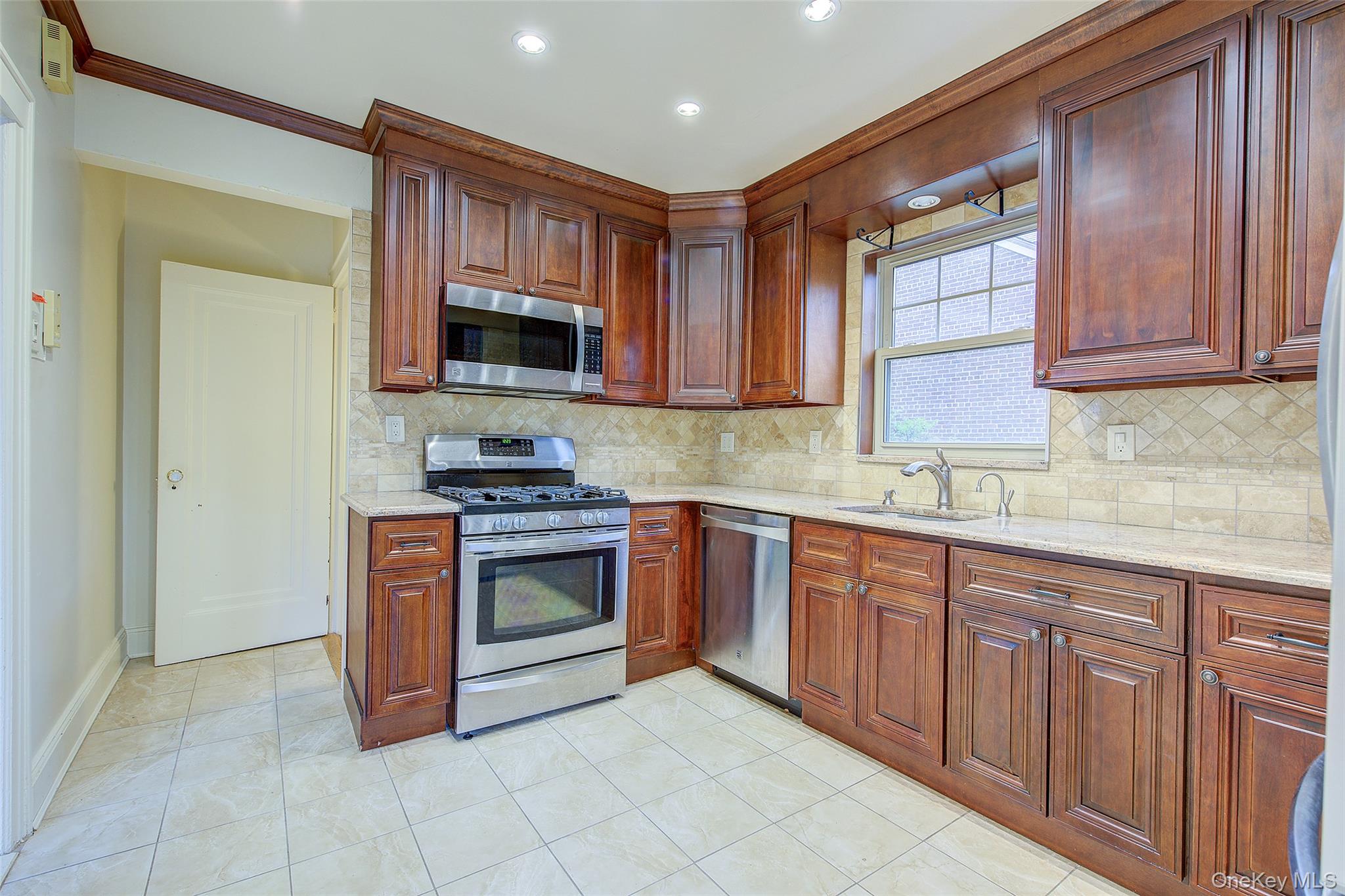 #15 photo, 70-50 Ingram Street, Forest Hills , NY 11375