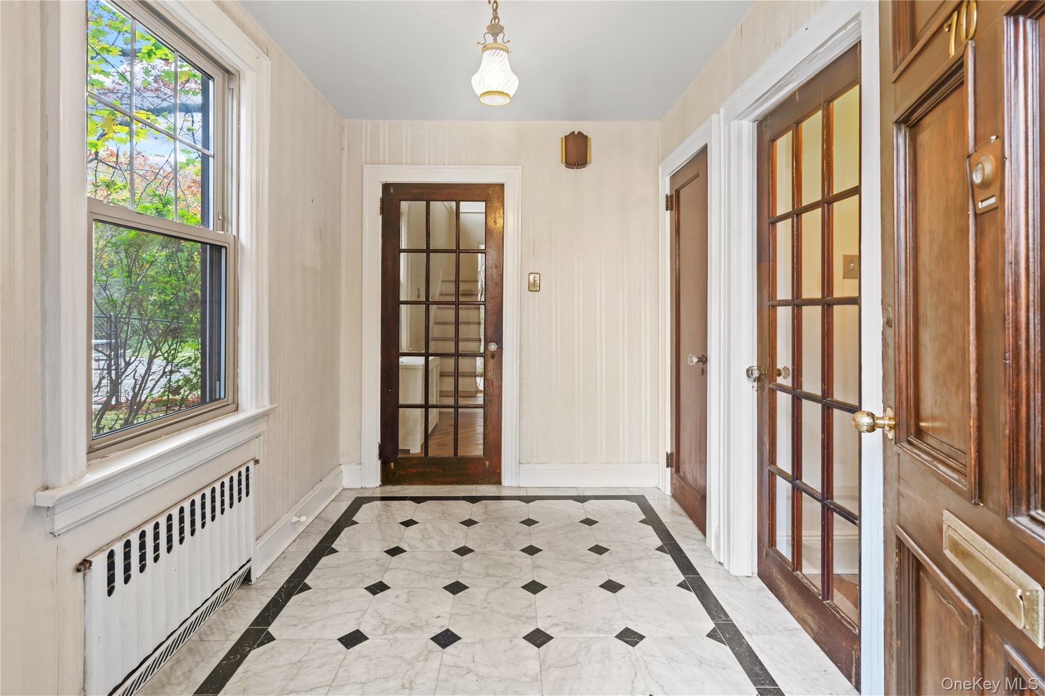 #4 photo, 70-50 Ingram Street, Forest Hills , NY 11375