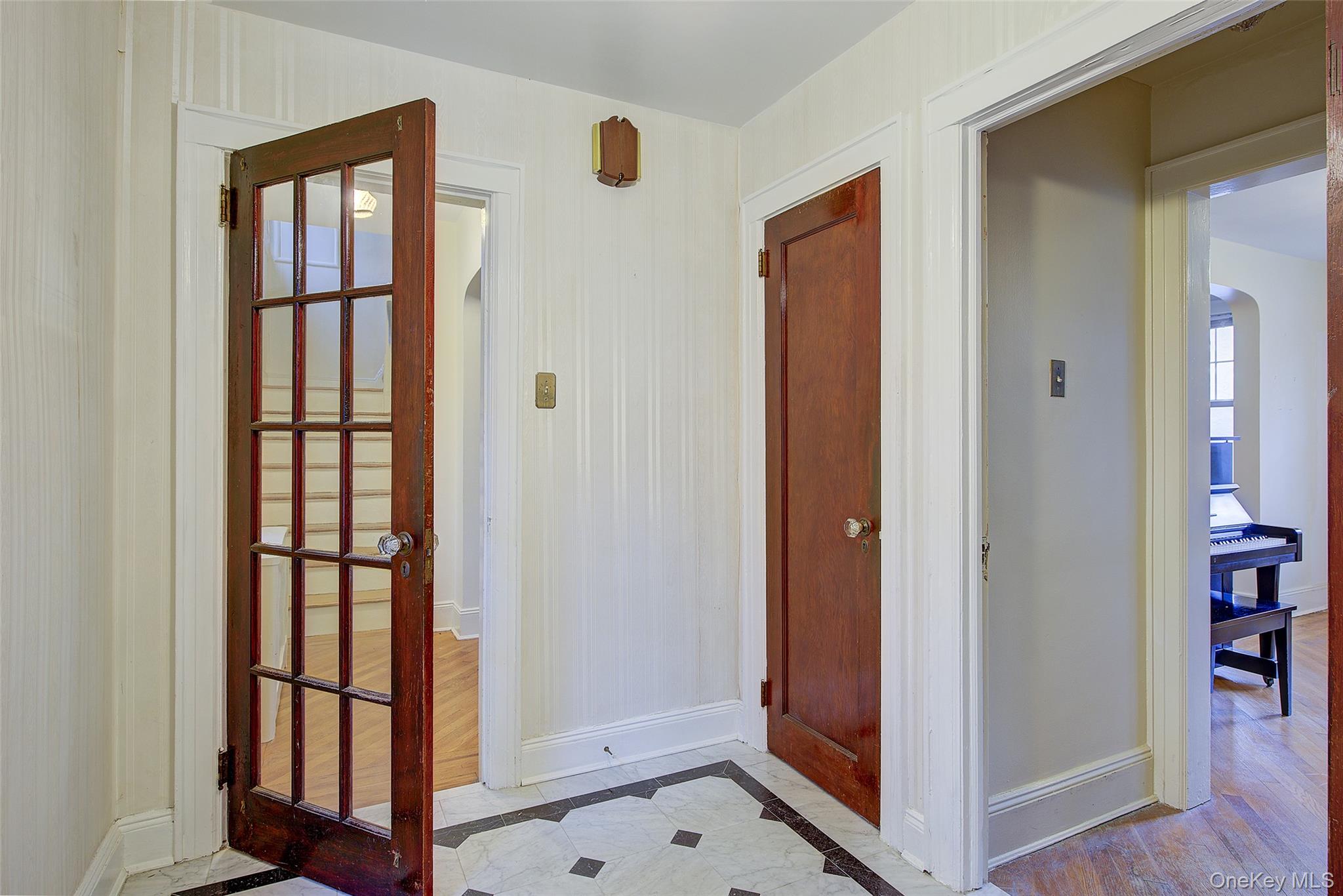 #5 photo, 70-50 Ingram Street, Forest Hills , NY 11375