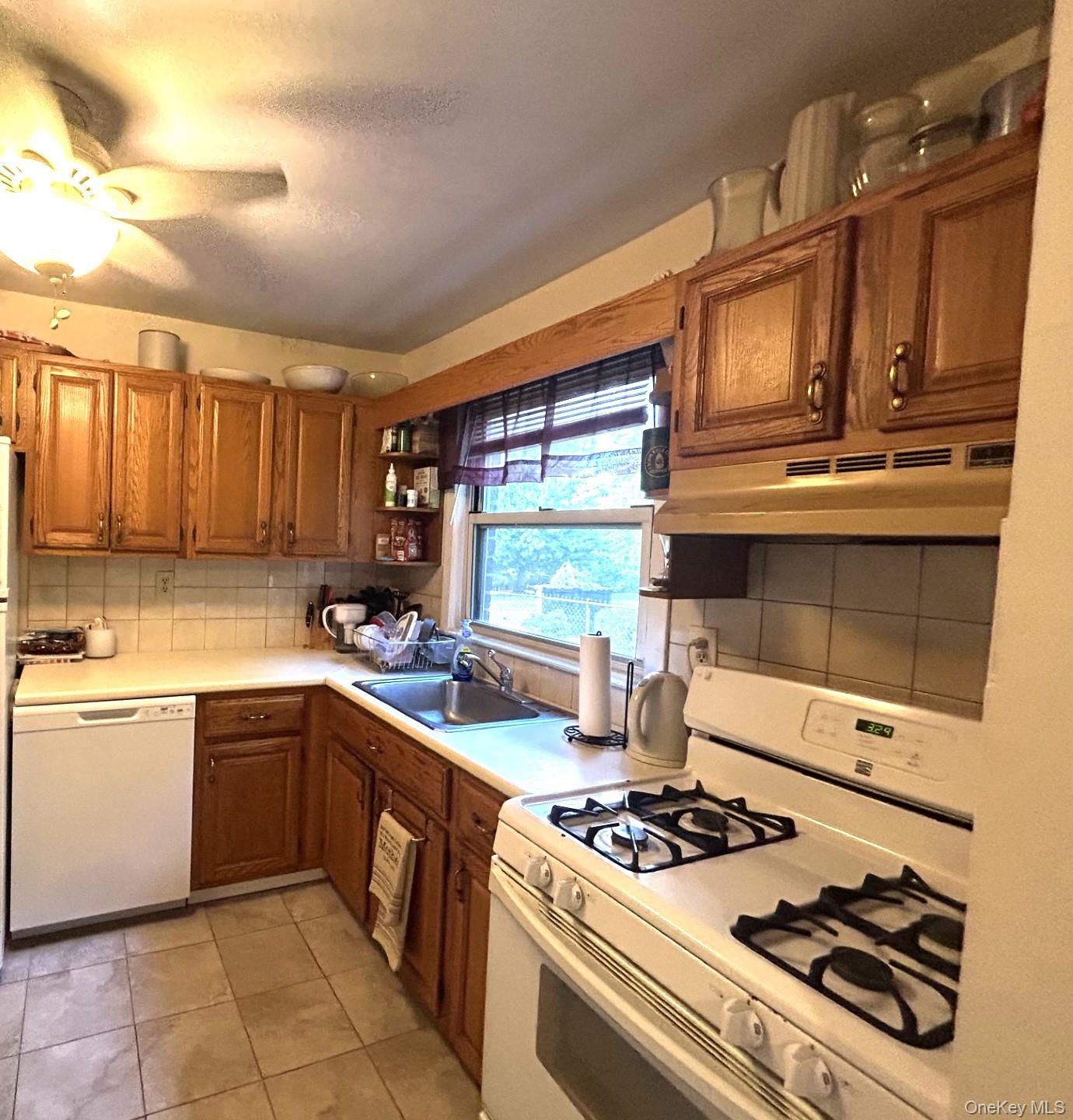 #8 photo, 79 N Broadway, White Plains , NY 10603