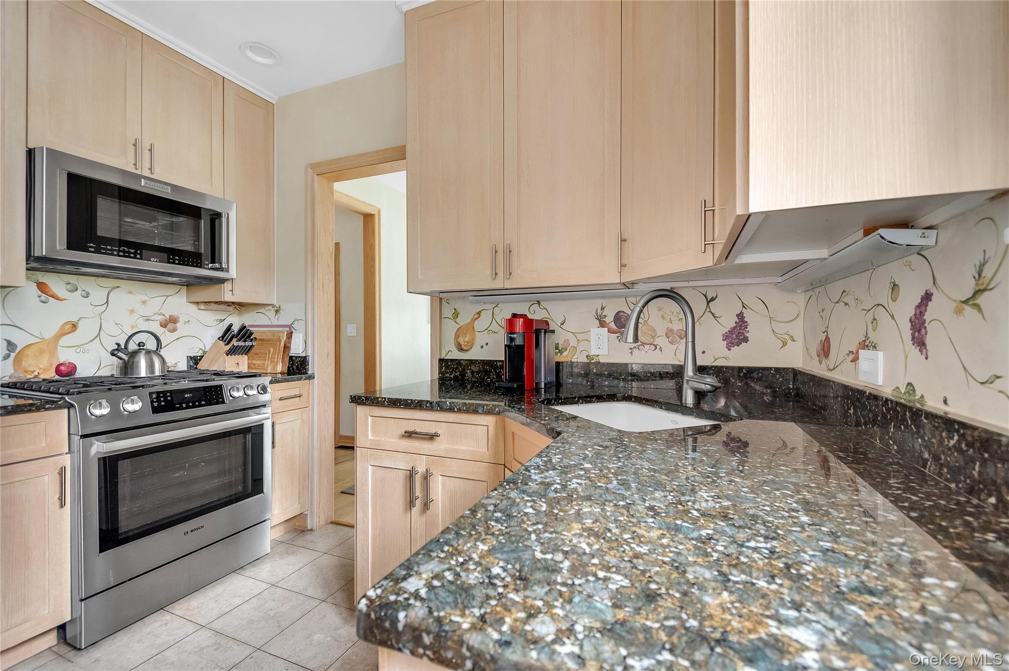 #10 photo, 3 Harmony Drive, Larchmont , NY 10538