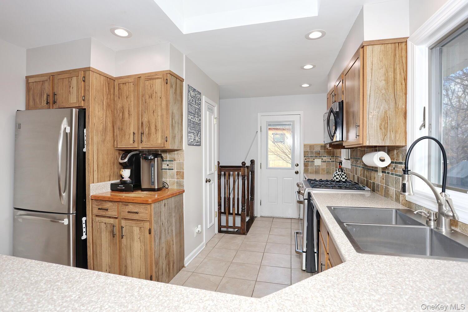 #10 photo, 19 Augur Road, Suffern , NY 10901