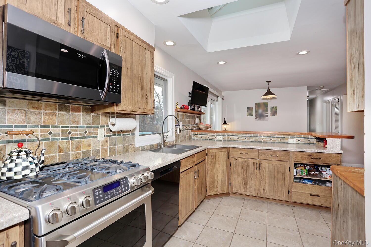 #11 photo, 19 Augur Road, Suffern , NY 10901