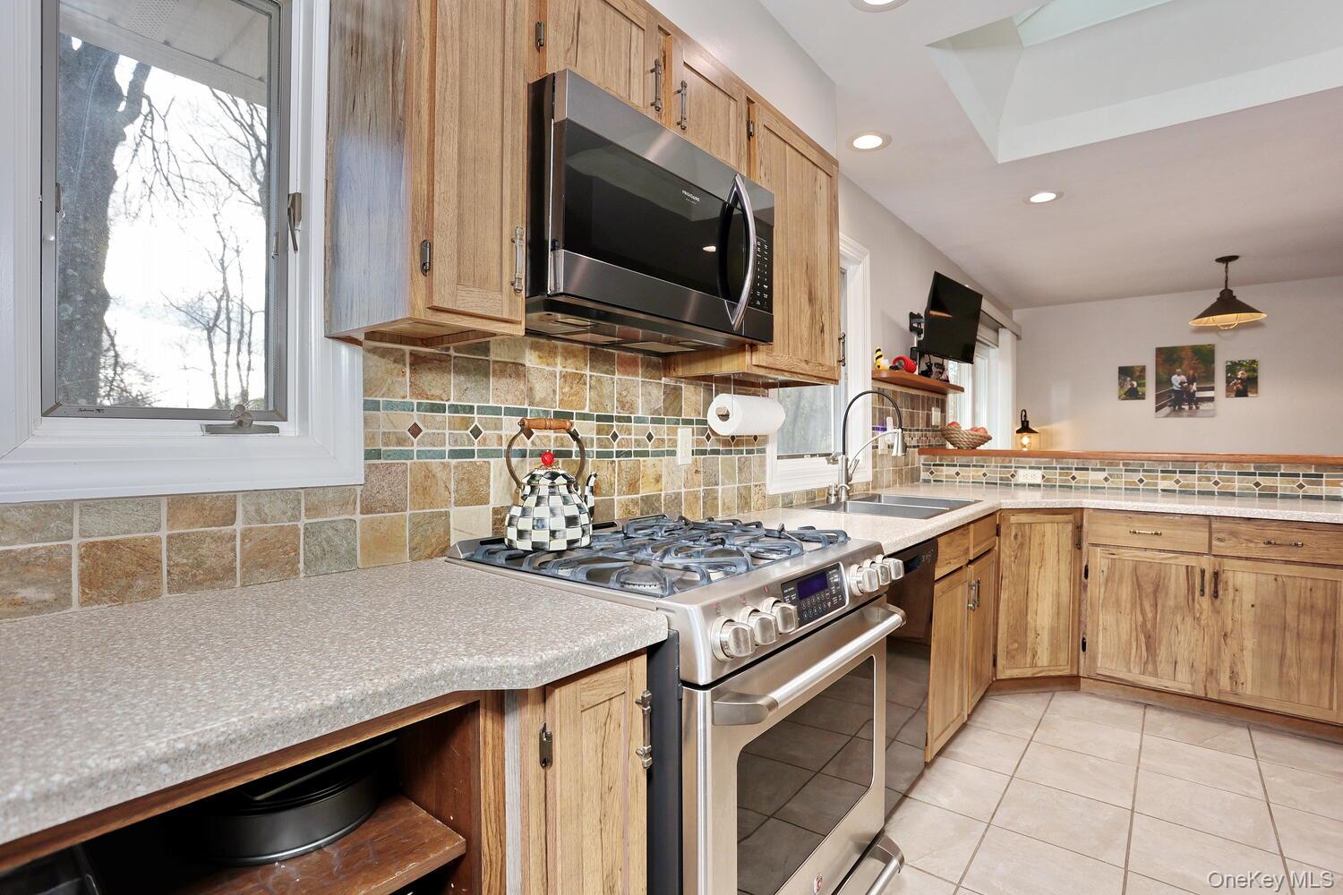 #12 photo, 19 Augur Road, Suffern , NY 10901