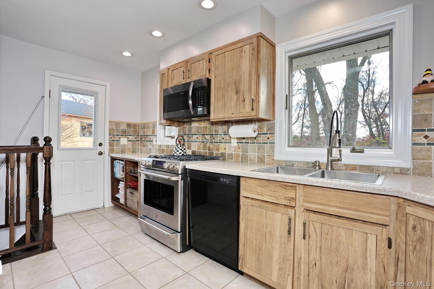 #9 photo, 19 Augur Road, Suffern , NY 10901