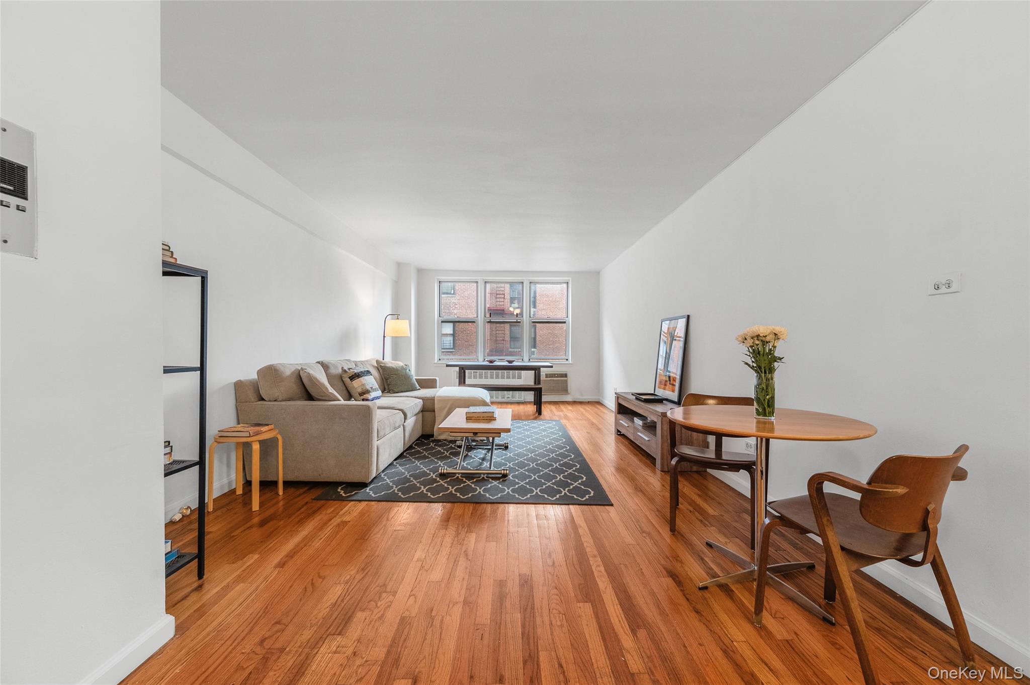#2 photo, 415 Argyle Road, Brooklyn , NY 11218