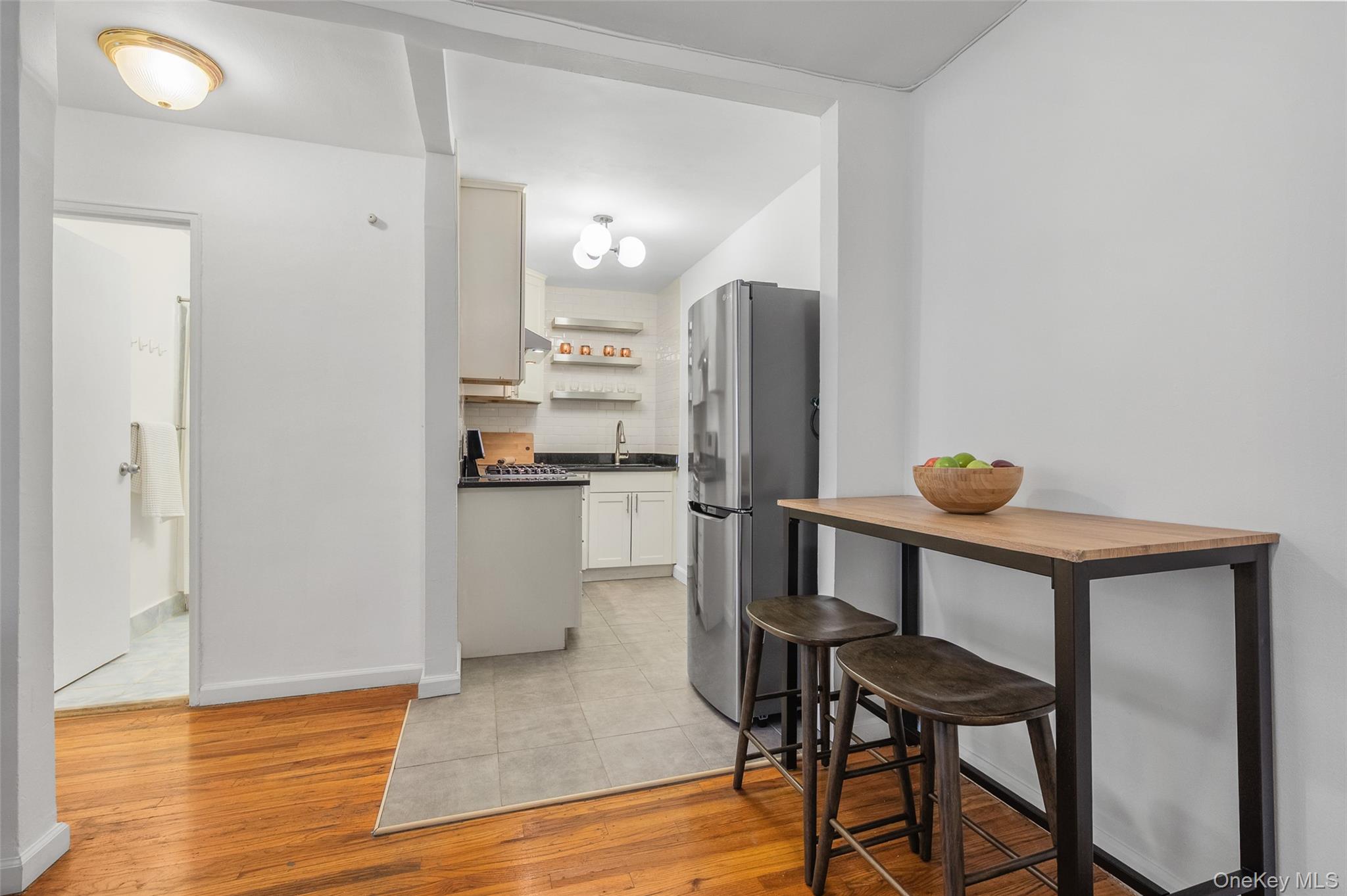 #6 photo, 415 Argyle Road, Brooklyn , NY 11218