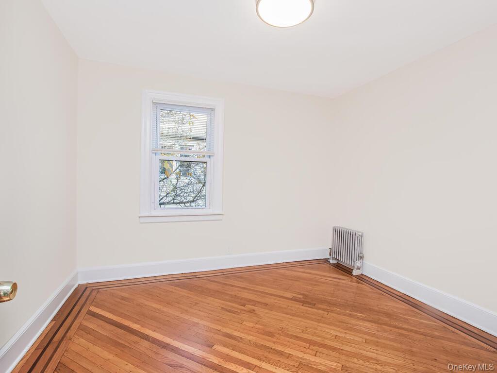 #19 photo, 1813 Willow Lane, Bronx , NY 10461